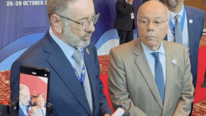 Brasil Busca Alívio Tarifário: Lula Apela a Trump em Encontro na Malásia