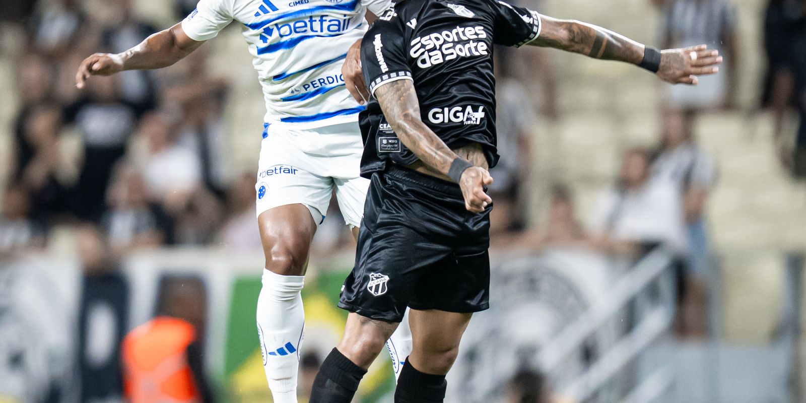 Cruzeiro Empata com Ceará e Se Despede do Título