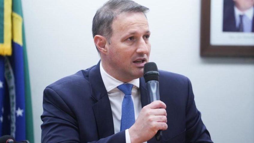 Derrite Relatará PL Antifacção a Pedido de Hugo Motta na Câmara