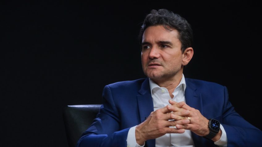 Ministro do Turismo Confia em Permanecer no União Brasil Apesar de Apoiar Lula