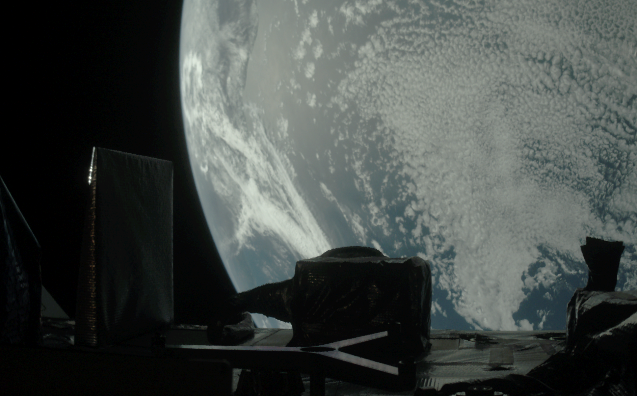 OSIRIS-APEX flagra a Terra em manobra ousada