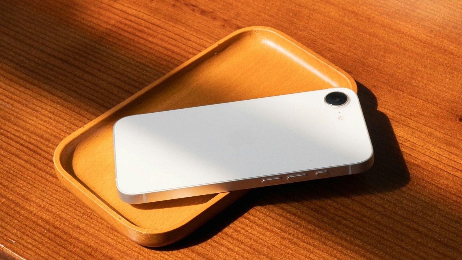 iPhones e AirPods em Promoção: Black Friday da Amazon Oferece R$200 de Desconto