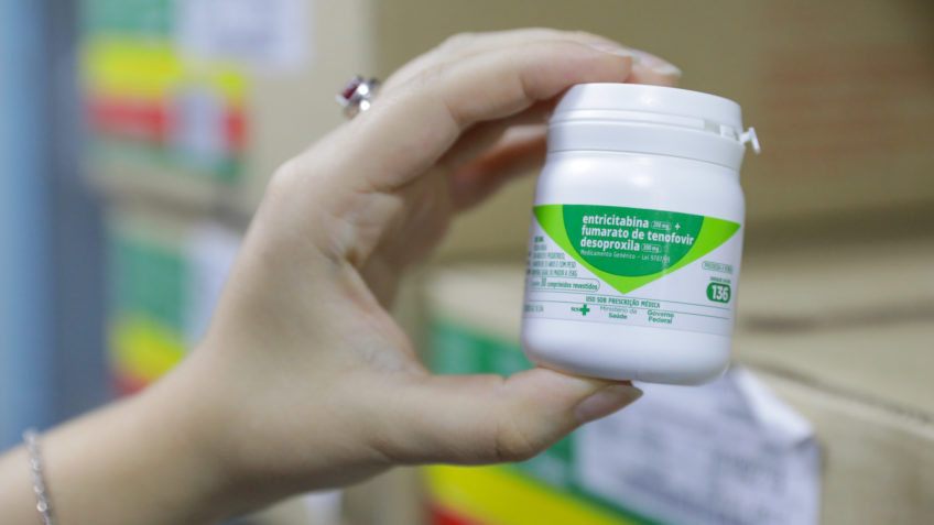 Comunicação sobre HIV: Estudo revela desafios na prevenção e conscientização