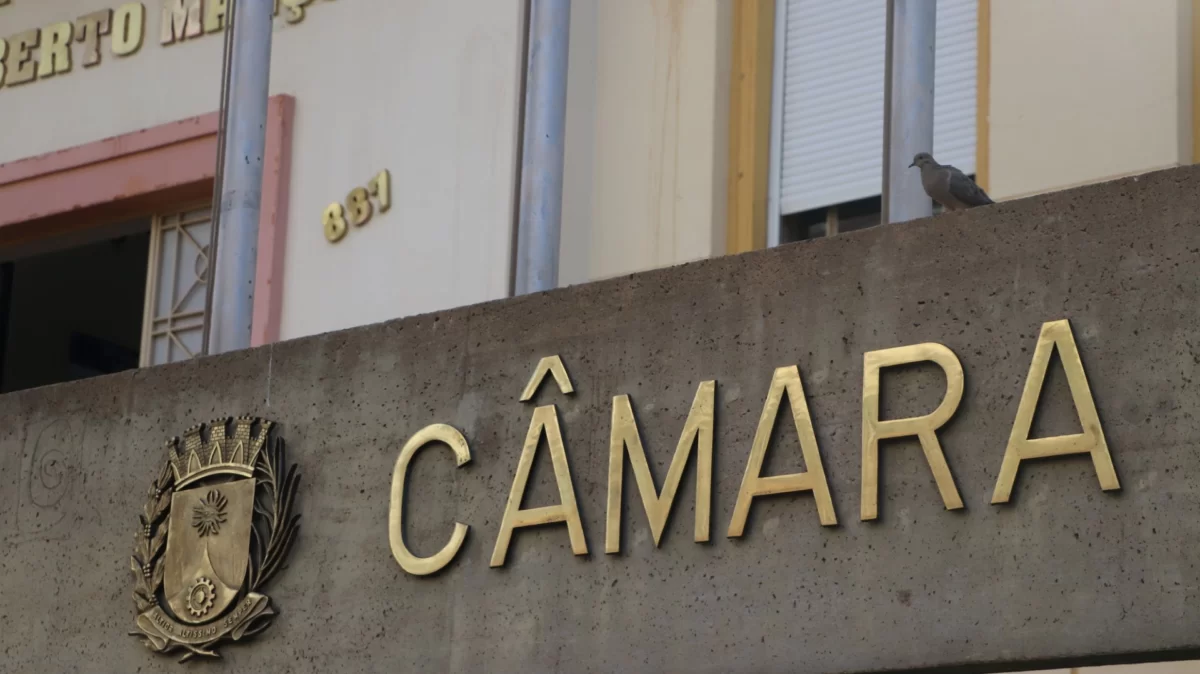 Reforma na Lei Orgânica e Veto Dominam Pauta da Câmara Municipal