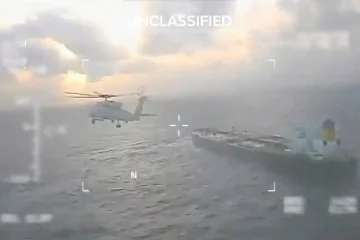 EUA intensificam cerco naval à Venezuela em meio a tensões