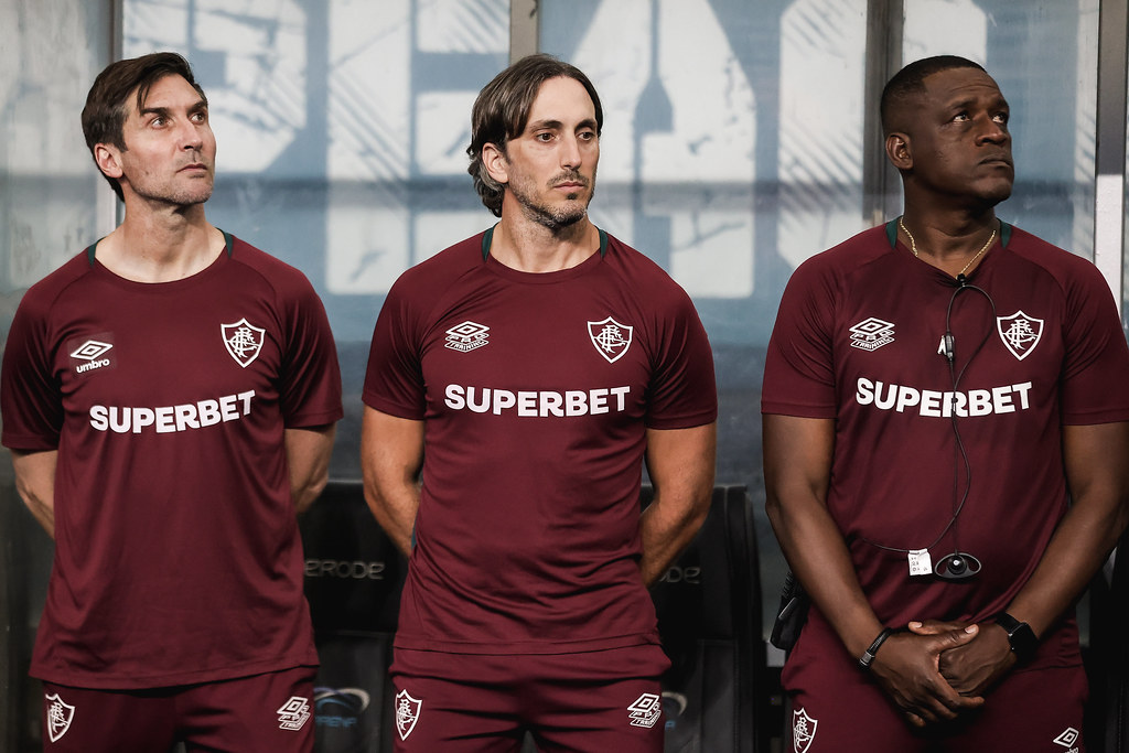 Vitória Tricolor no Sul: Técnico Exalta Eficiência do Fluminense e Qualidades do Grêmio