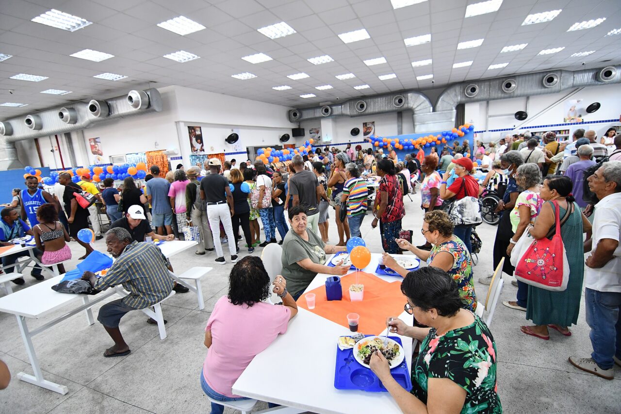 Restaurante Popular Alcança Marca Histórica em Nova Iguaçu