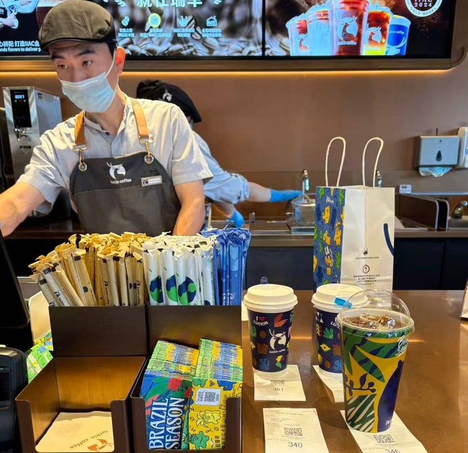 Café Brasileiro Conquista a China: Rede Luckin Lança Campanha Temática