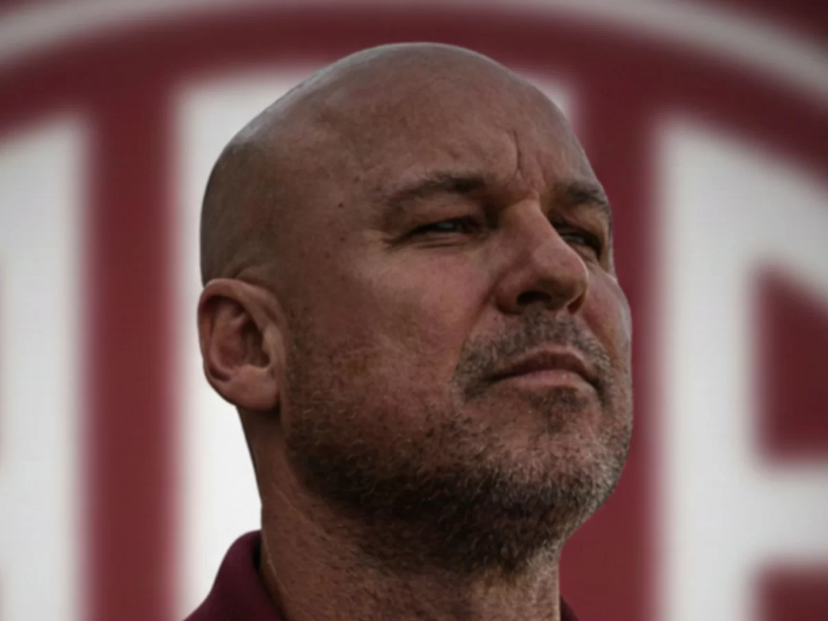 Ferroviária Define Técnico para 2026: Rogério Corrêa Assume o Comando