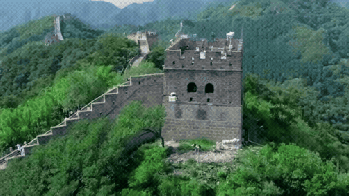 Lanche nas Alturas: Drones Entregam Refeições na Muralha da China