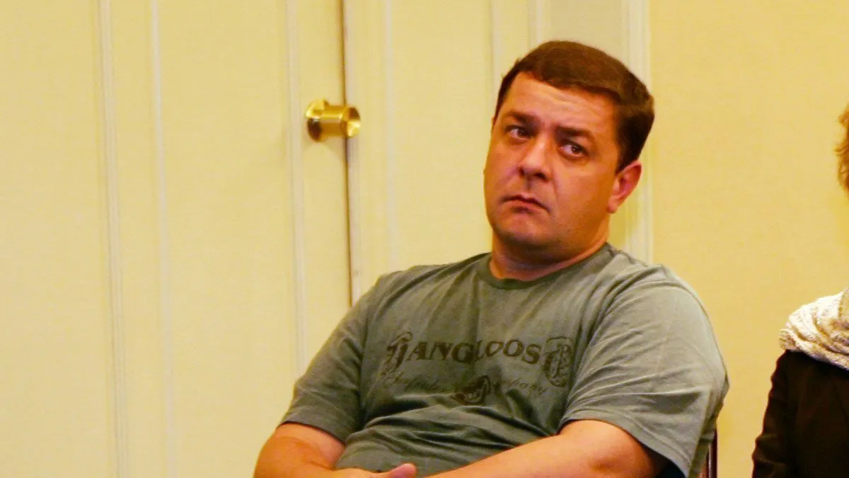 Investigação sobre Fábio Luís Lula da Silva: Mesada, Citações e Viagens em Foco