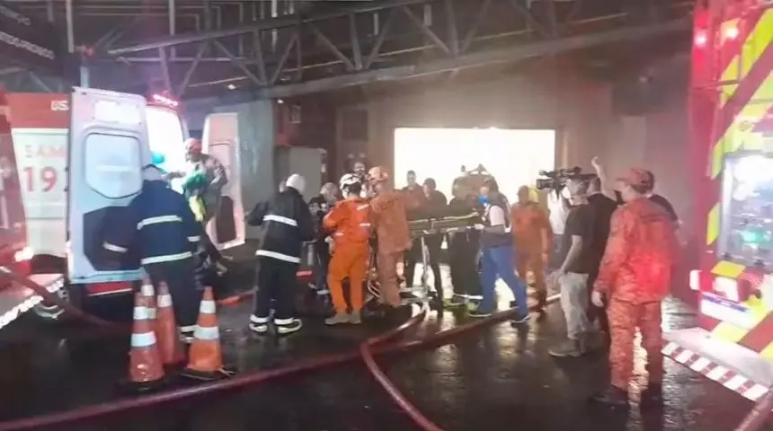 Tragédia no Shopping Tijuca: Incêndio Fatal e Impactos no Fim de Semana