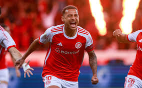 Internacional renova contrato de Alan Patrick até 2027