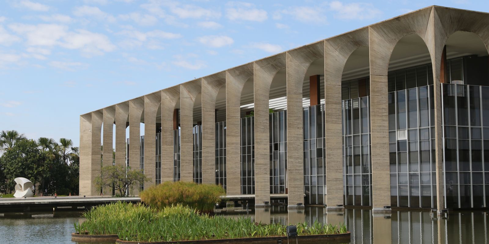 Parlamento Europeu pede avaliação jurídica de acordo