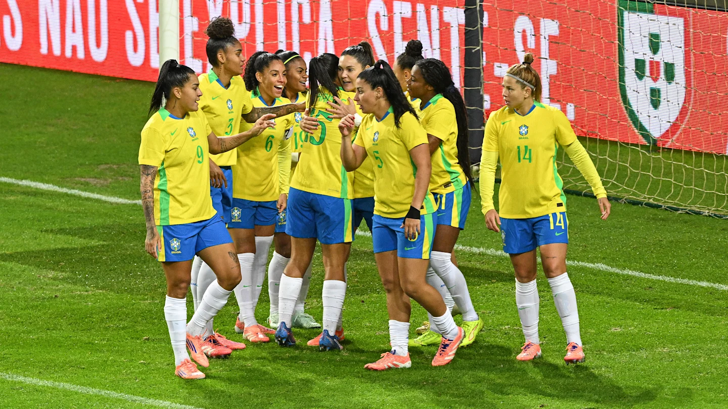 Seleção feminina de futebol inicia 2026 com goleada sobre a Costa Rica