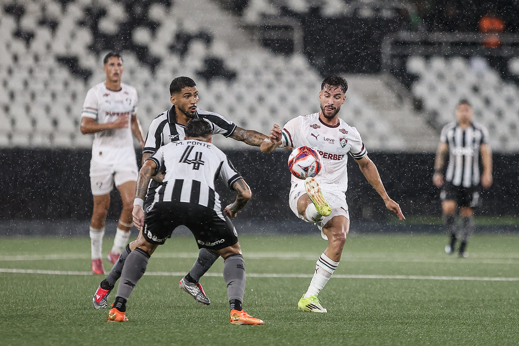 Jornalistas do Grupo Globo apontam favoritismo do Fluminense