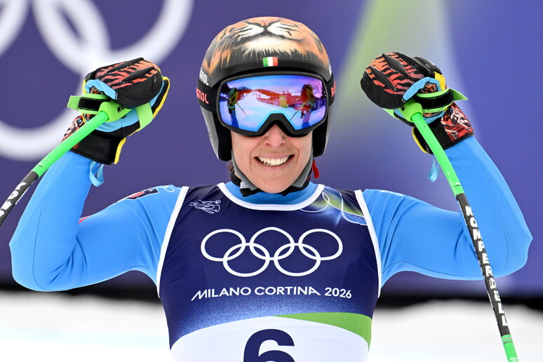 Federica Brignone é Reverenciada Após Ouro no Slalom Gigante