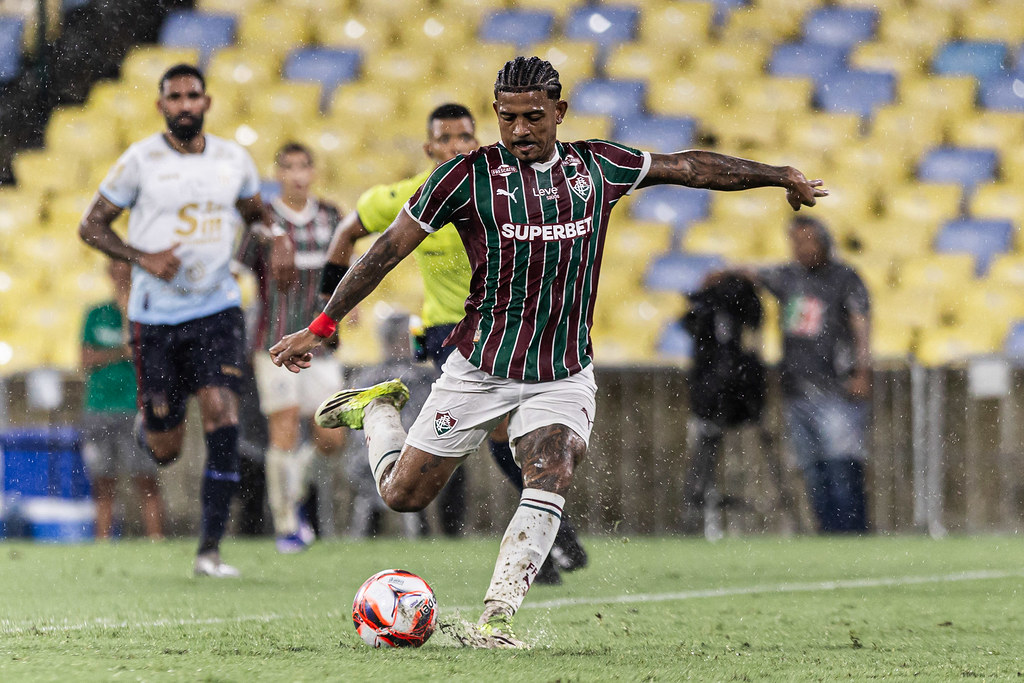 Zubeldía analisa opções para o ataque do Fluminense após Taça