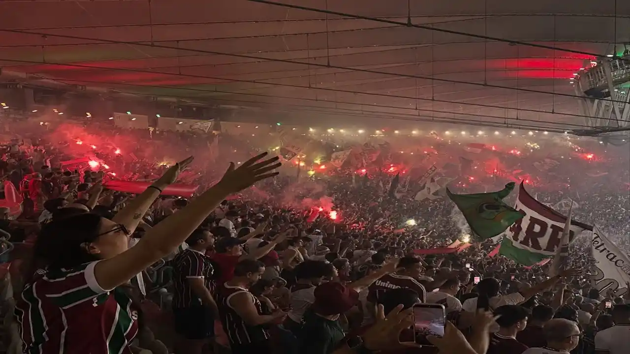 A Renascença do Fluminense: Unindo Emoção e Racionalidade na Torcida