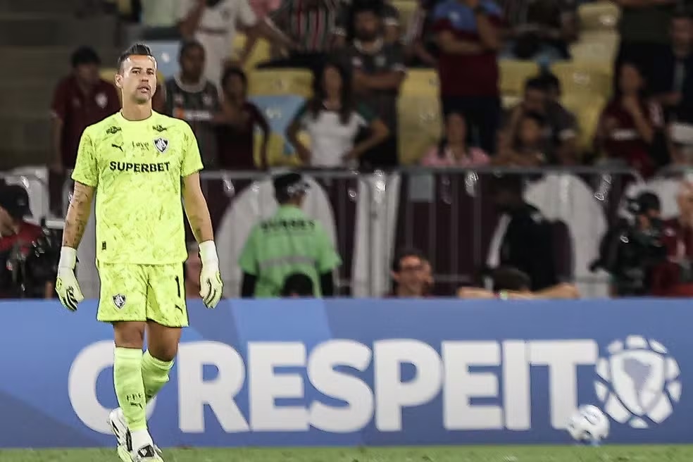 Fábio se aproxima do top 5 de goleiros com mais jogos pelo Fluminense até 2026