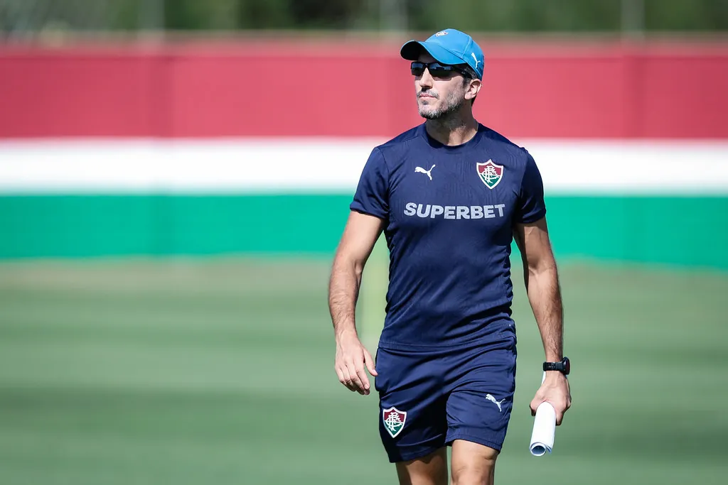 Fluminense se Prepara para Enfrentar o Vitória com Mudanças Estratégicas